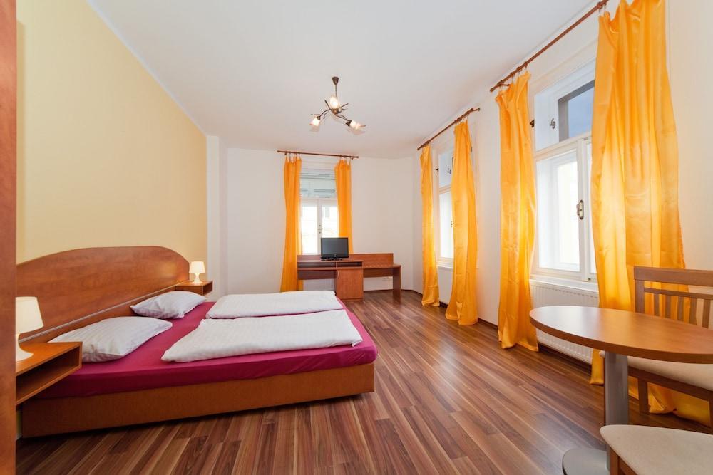Apartment Amandment Прага Экстерьер фото