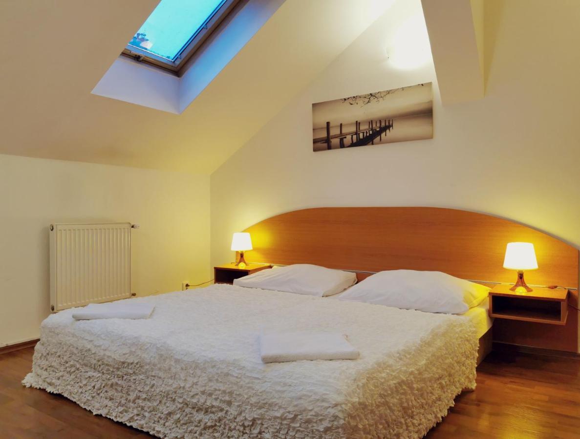 Apartment Amandment Прага Экстерьер фото