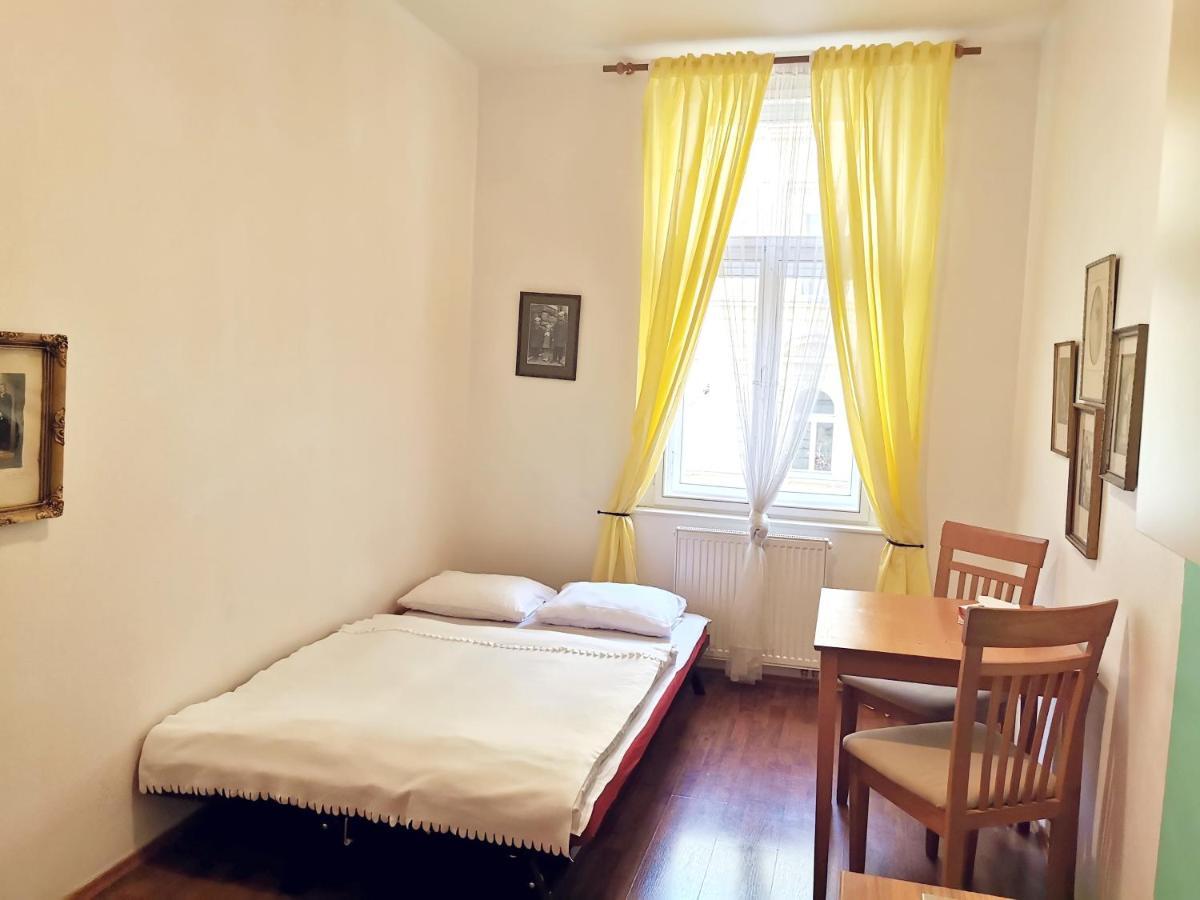 Apartment Amandment Прага Экстерьер фото