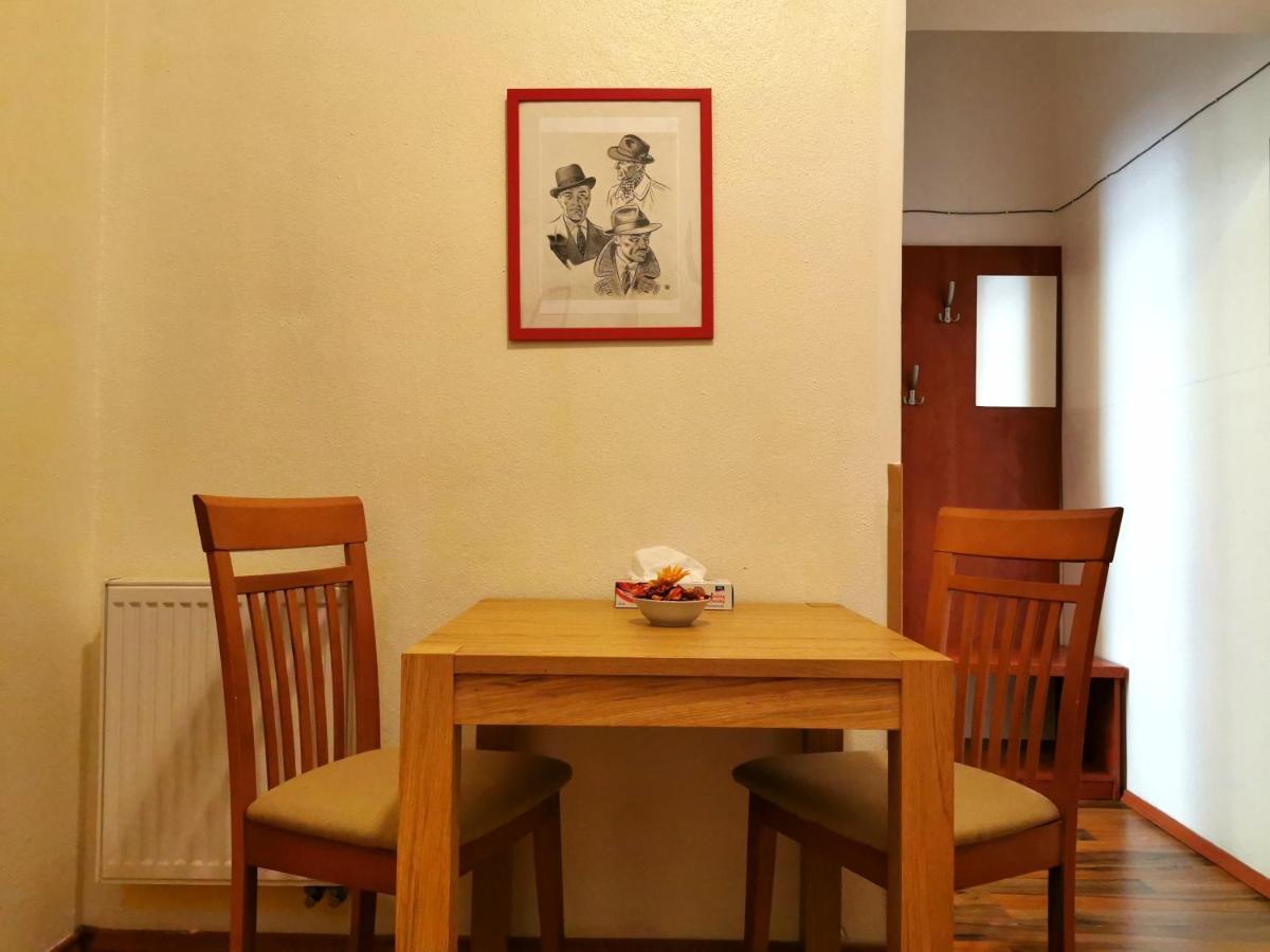 Apartment Amandment Прага Экстерьер фото