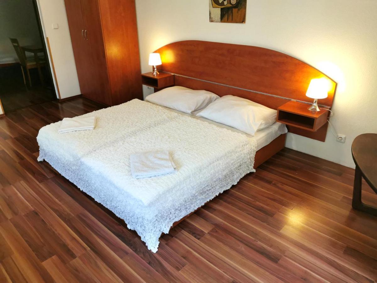 Apartment Amandment Прага Экстерьер фото